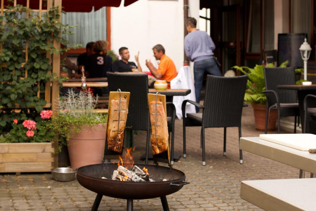 Hotel Zum Loewen Mörfelden-Walldorf Екстериор снимка