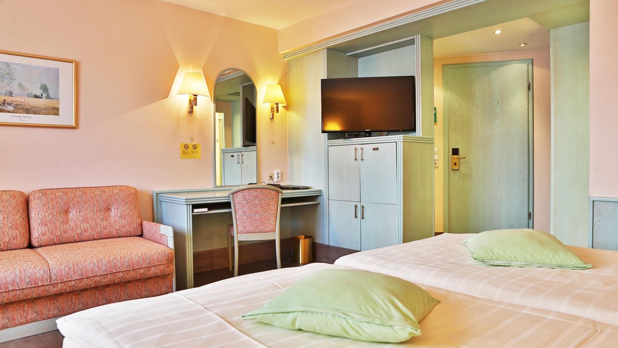 Hotel Zum Loewen Mörfelden-Walldorf Екстериор снимка